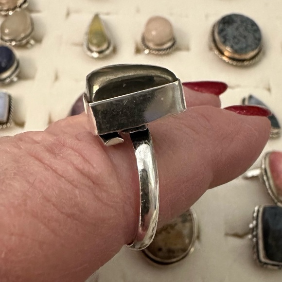 💕 Pyrite dainty geometric gemstone ring green mirrored adjustable - Picture 5 of 5